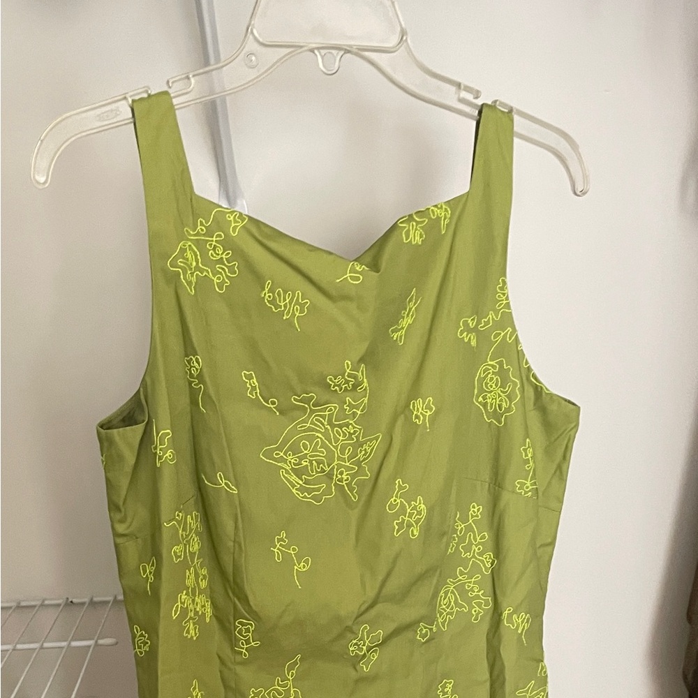 Sleeveless dress